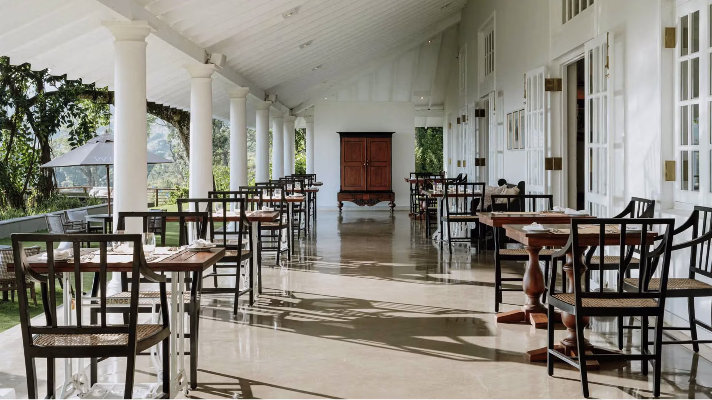 W15 HANTHANA ESTATE veranda seating and tables