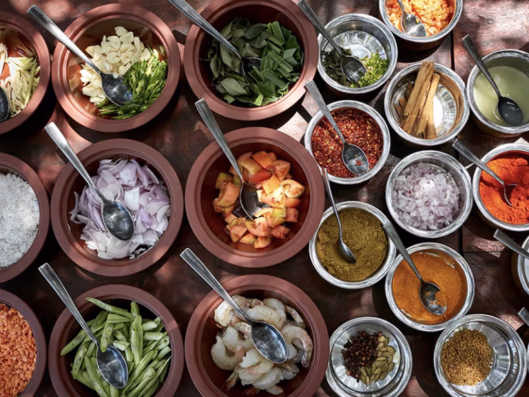 WILD COAST TENTED LODGE bowls of food buffet